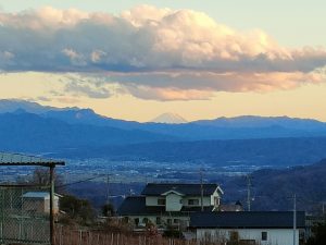 浅間連山南麓からの富士山